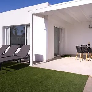 Villa & Princesa Mercedes, Puerto del Carmen (Lanzarote)